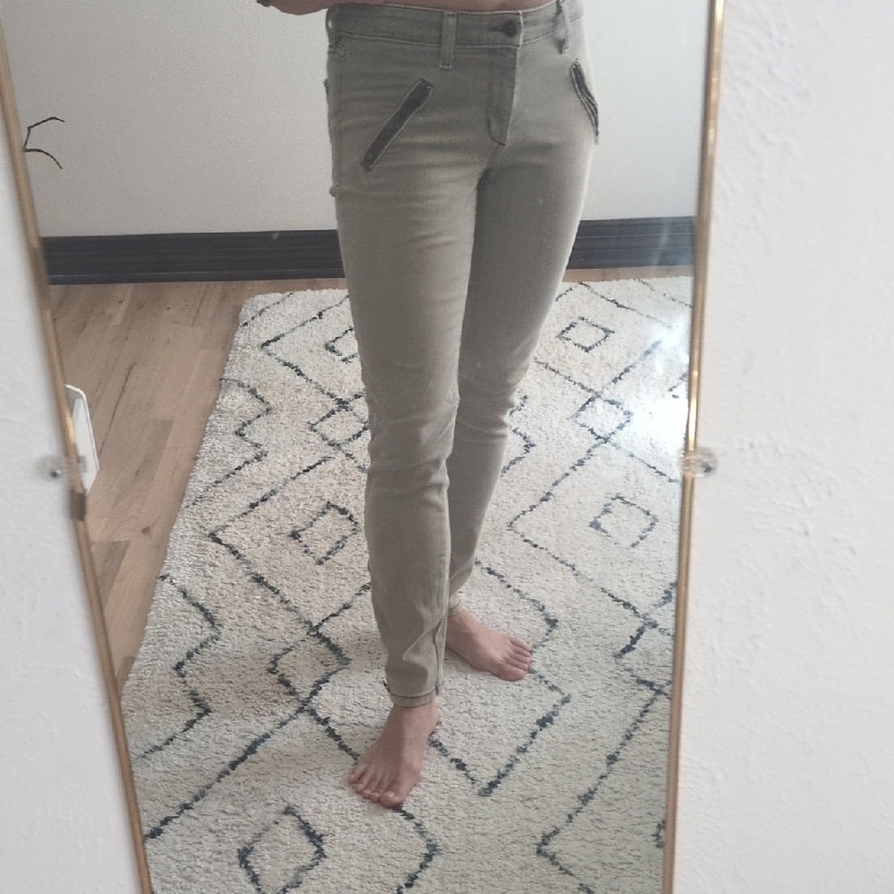 Stylish Tan Skinny Pants with Zipper Accents